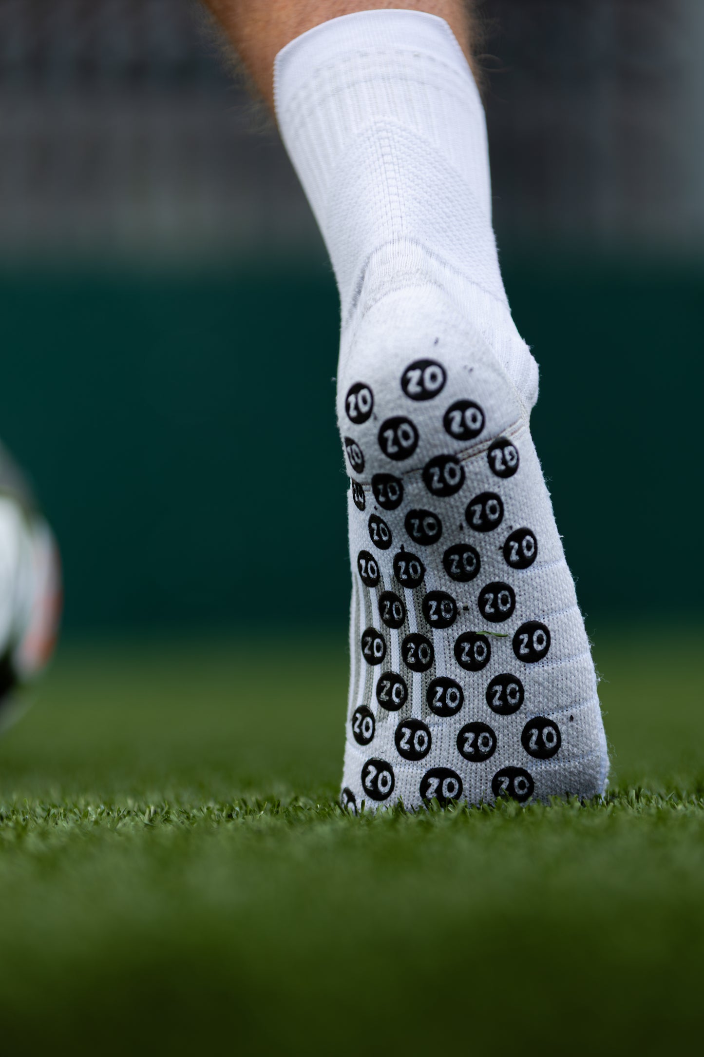 FUZEOZ white socks